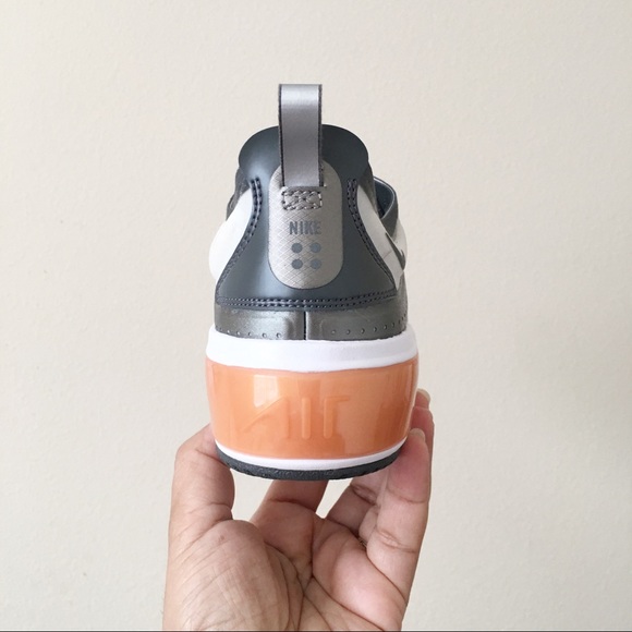 Nike Air Max Dia Special Edition - Picture 6 of 8